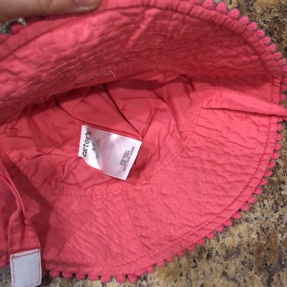 Hat - Picture 3 of 4